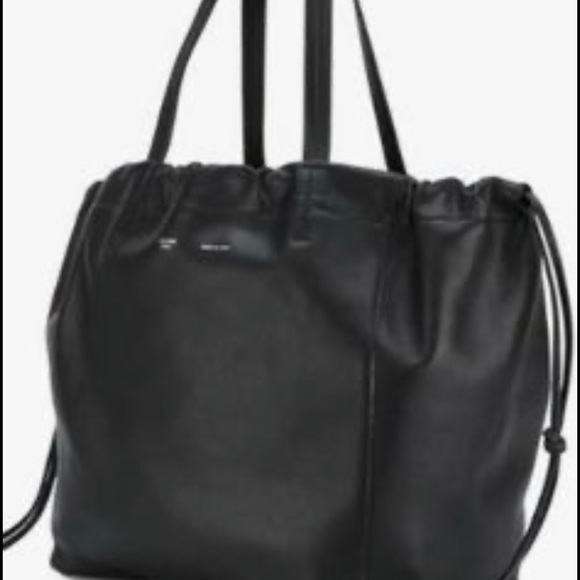 Celine Cabas Tote - Picture 5 of 13